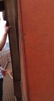 重型起重設備箱型豎梁表面鼓包原因分析與對策